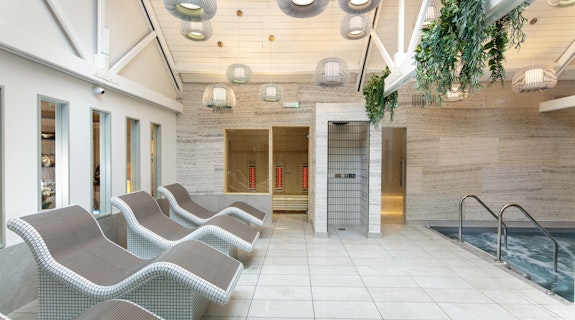 The Relais Cooden Beach Poolside Loungers